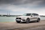 Volvo V60 D4 Momemtum 2018 года (UK)